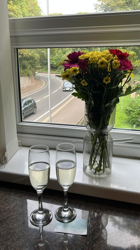 Decorative detail, Drinks