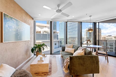 TV and multimedia, View (from property/room), Living room, Seating area, City view, air conditioner