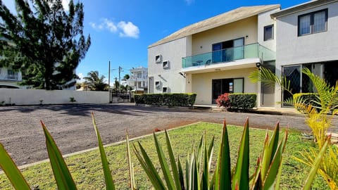 Property building, Garden, Garden