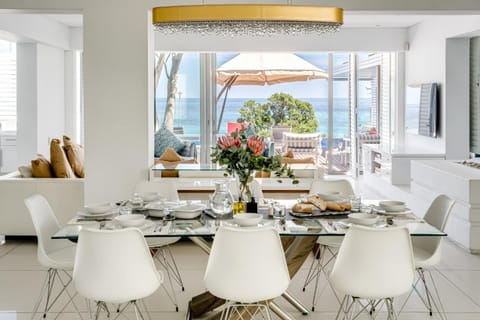 Living room, Seating area, Dining area, Sea view