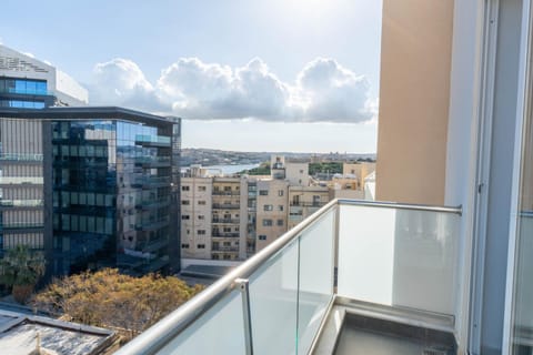 Day, View (from property/room), Balcony/Terrace, City view