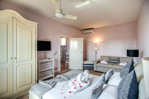 Suite Experience San Giovanni Apartments Apartment in Rome