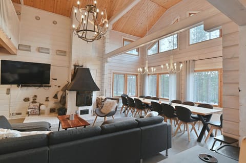 Communal lounge/ TV room, TV and multimedia, Living room, Seating area, Evening entertainment, fireplace