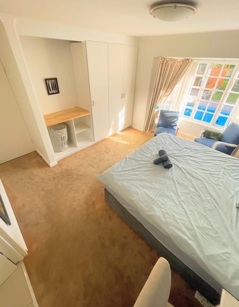 Storms River room Blouberg, own Bathroom, no load shedding Vacation rental in Cape Town