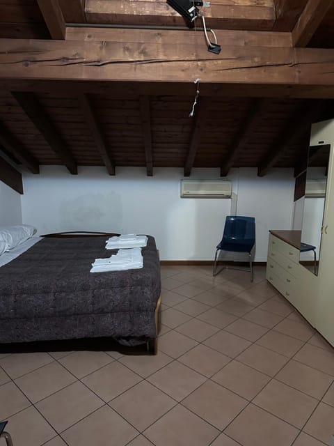 Dante 10 Flat Apartment in Cremona