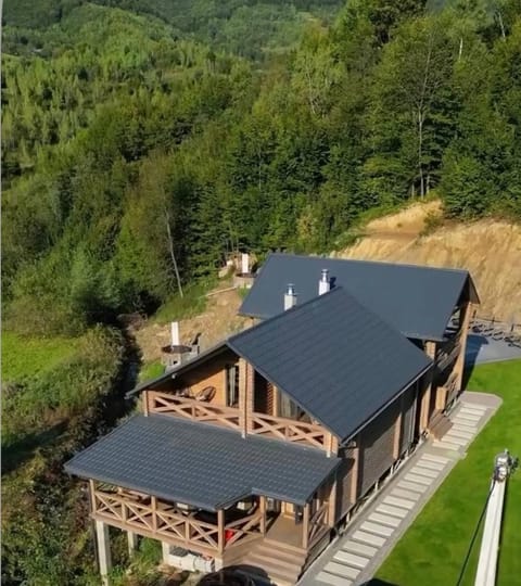 Property building, Neighbourhood, Natural landscape, Mountain view