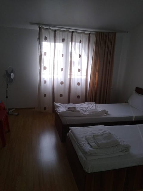 Pensiunea Isabela Bed and Breakfast in Craiova