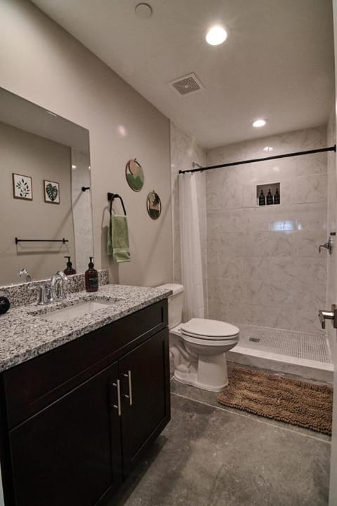 - Sunrise Beach Loft - Apartment in Butler Beach