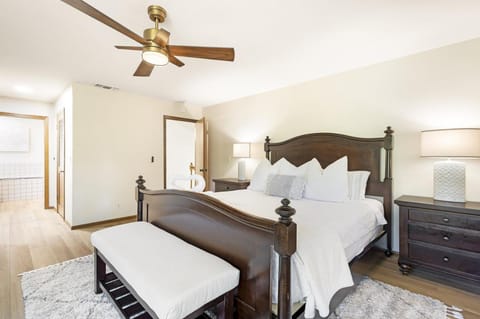 King Suite Honey Run Escape in Nature House in Chico