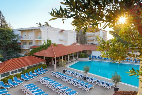 Pool view, Swimming pool