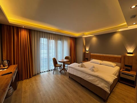 Bed, Bedroom, minibar, air conditioner