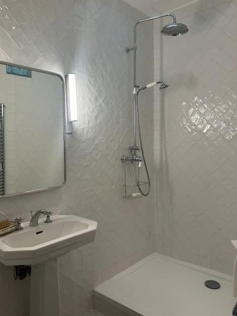 Maison avec jardin, Paris centre, 5 chambres Villa in Paris