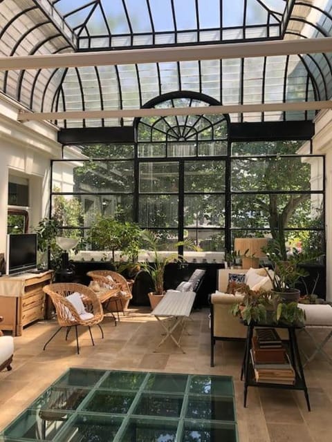 Maison avec jardin, Paris centre, 5 chambres Villa in Paris