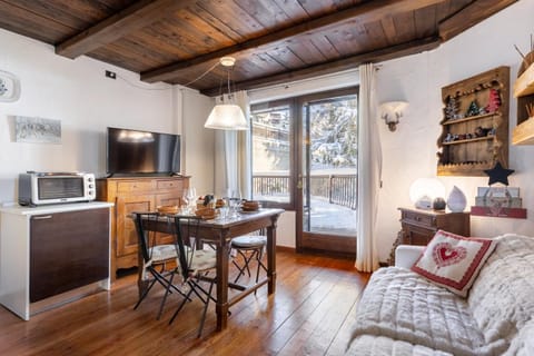 Hostdomus - Eagle Apartment Apartment in Sestriere