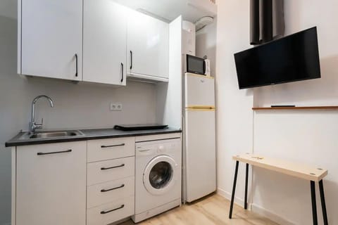 TV and multimedia, Kitchen or kitchenette, stove