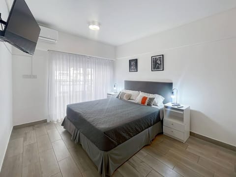 TV and multimedia, Balcony/Terrace, Bedroom, air conditioner