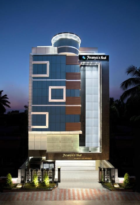 Facade/entrance, Facade/entrance, Night