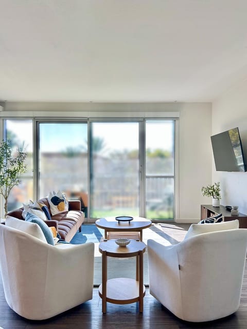 West Hollywood Gem 2-Bedroom Apartment Apartment in West Hollywood