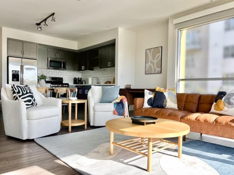 West Hollywood Gem 2-Bedroom Apartment Apartment in West Hollywood