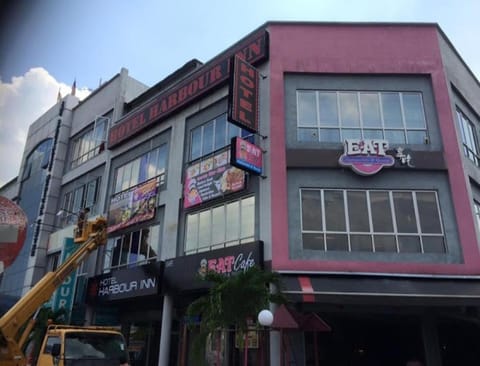 Property building, Day, Street view