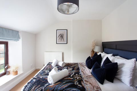 Wellington Terrace, Private Garden House in Moreton-in-Marsh