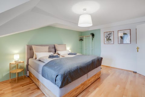 Bed, Photo of the whole room, Bedroom, towels, wardrobe