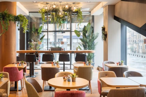 Lobby or reception, Lounge or bar