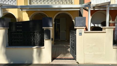 Porto Recanati, meraviglioso trilocale sul mare - P018 Apartment in Porto Recanati