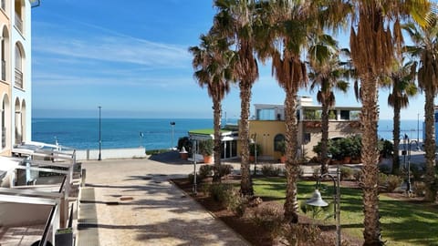 Porto Recanati, meraviglioso trilocale sul mare - P018 Apartment in Porto Recanati