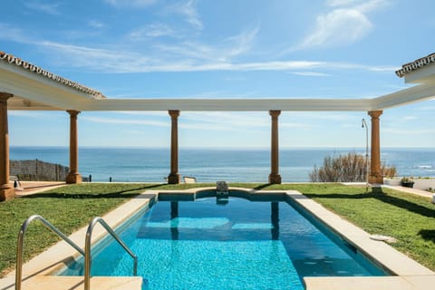 Balcony/Terrace, Pool view, Sea view