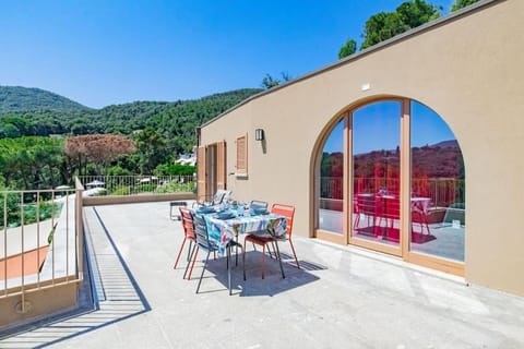 Baia di Spartaia 1 Apartment in Tuscany