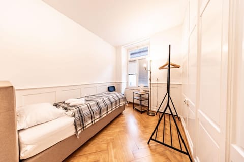 Bed, Bedroom, wardrobe