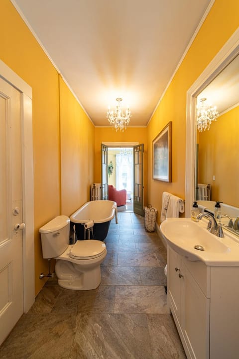 210 Main St Apartment in Ellsworth