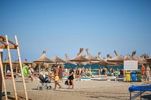 Day, Beach