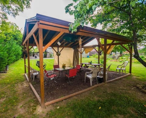 Patio, Natural landscape
