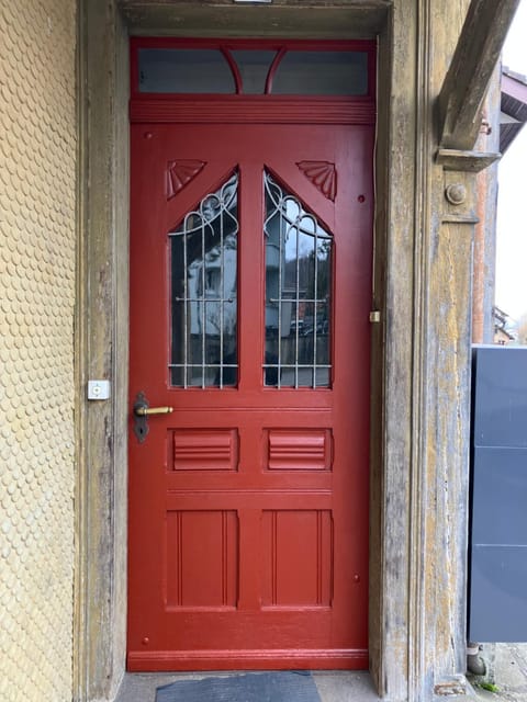 Old Rustic Simple Swiss Flat 60m2 Authentic Center Burgdorf Parking Small Bath Apartment in Canton of Bern (Region)