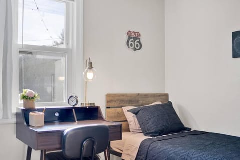 Traveler's Place of Belleville House in Belleville