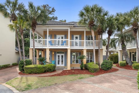 Luxury Beach House Steps from Pool and Short Walk to Private Beach Pavilion House in Miramar Beach