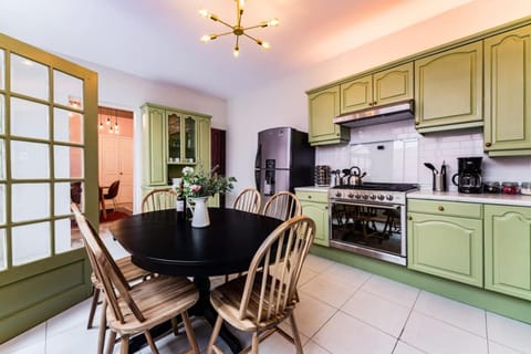 Roma Elite Residence Spacious and Elegant House in Mexico City