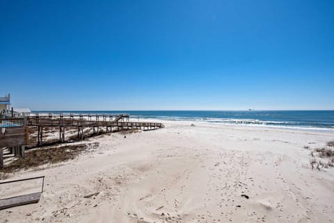 Breezy Shores East 7 Bedroom House in Alabama