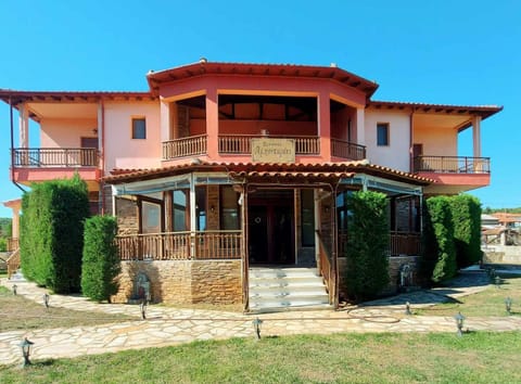 Xenonas Arxontariki Apartment hotel in Evros, Greece