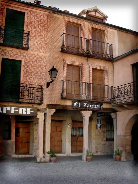 Facade/entrance, Day, Property logo or sign