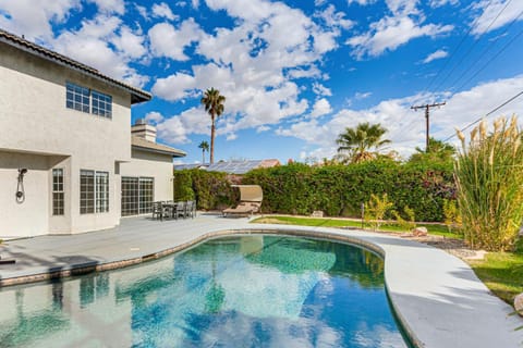 Private Pool and Hot Tub Cathedral City Getaway! House in Cathedral City