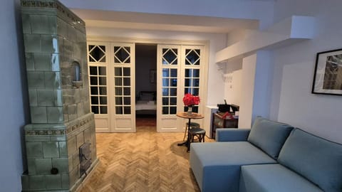 Coffee/tea facilities, Living room, Bedroom