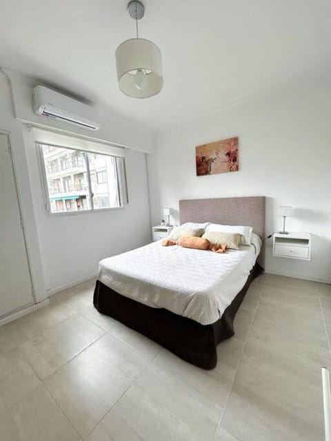 Bed, Bedroom, towels, air conditioner