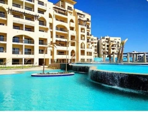 Swimming pool, Swimming pool, sunbed