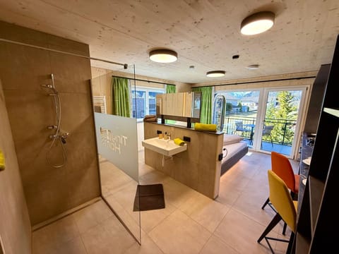 Bathroom, Photo of the whole room