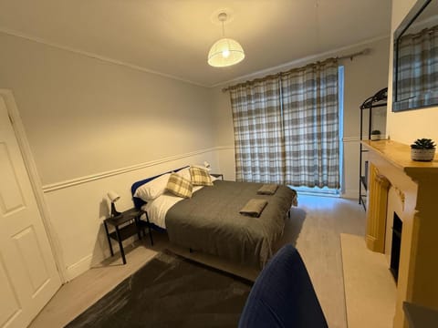 Lodge Causeway 4 bedroom house House in Bristol