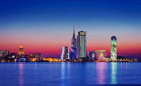 Property building, Nearby landmark, Day, Night, Natural landscape, City view, Sea view, Breakfast, Breakfast, Sunrise, Sunset