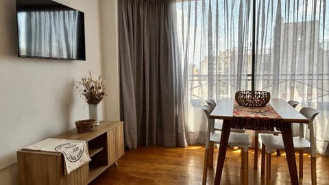 TV and multimedia, Living room, Dining area